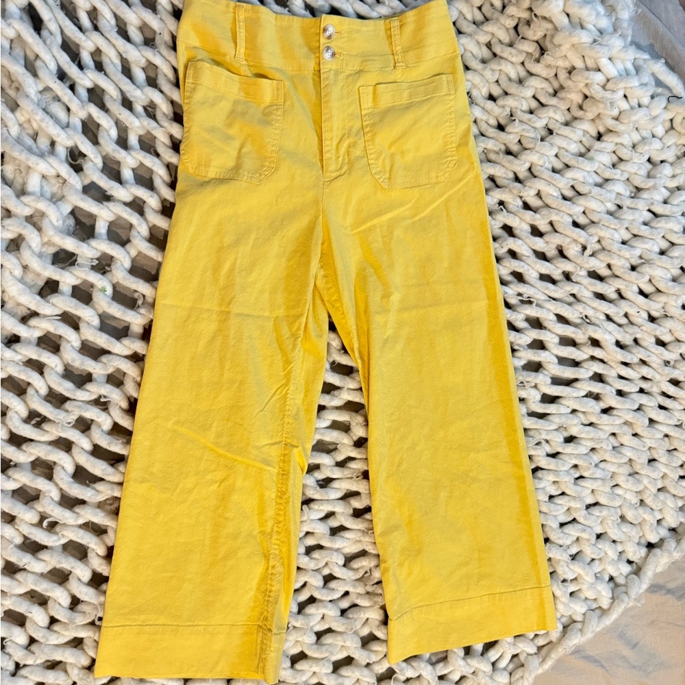 Yellow pants